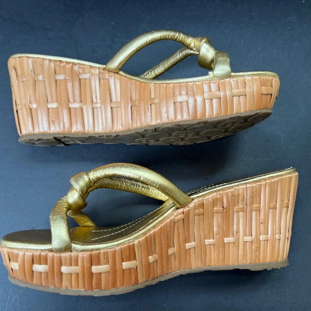 Gold Kate Spade sandals - Picture 2 of 11